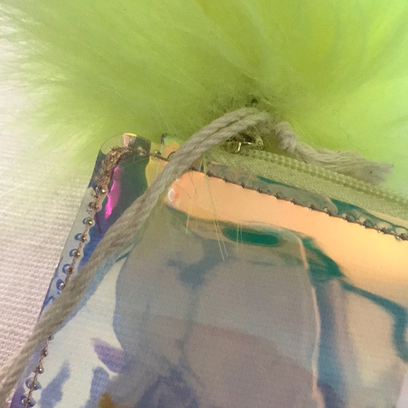 Missimo Pom Pom zipper card holders - Picture 5 of 6